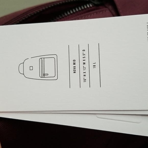 NEW! Herschel Nova Mid-Volume Zip Backpack NWT - Picture 9 of 15